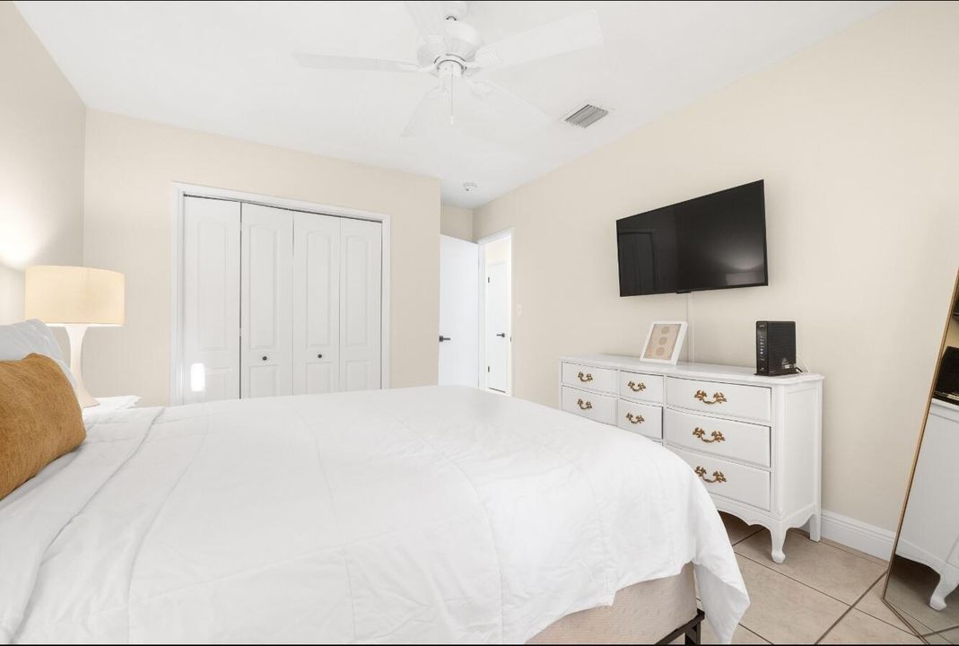 2 Bed / 2 Bath - 2nd Bedroom