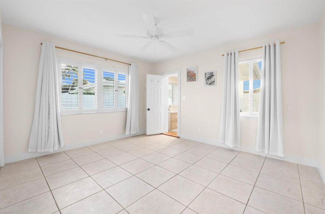 2 Bed / 2 Bath - Master Bedroom