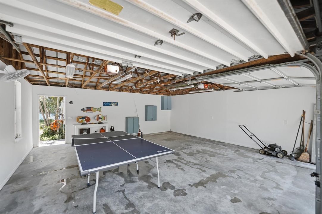 Detached Garage