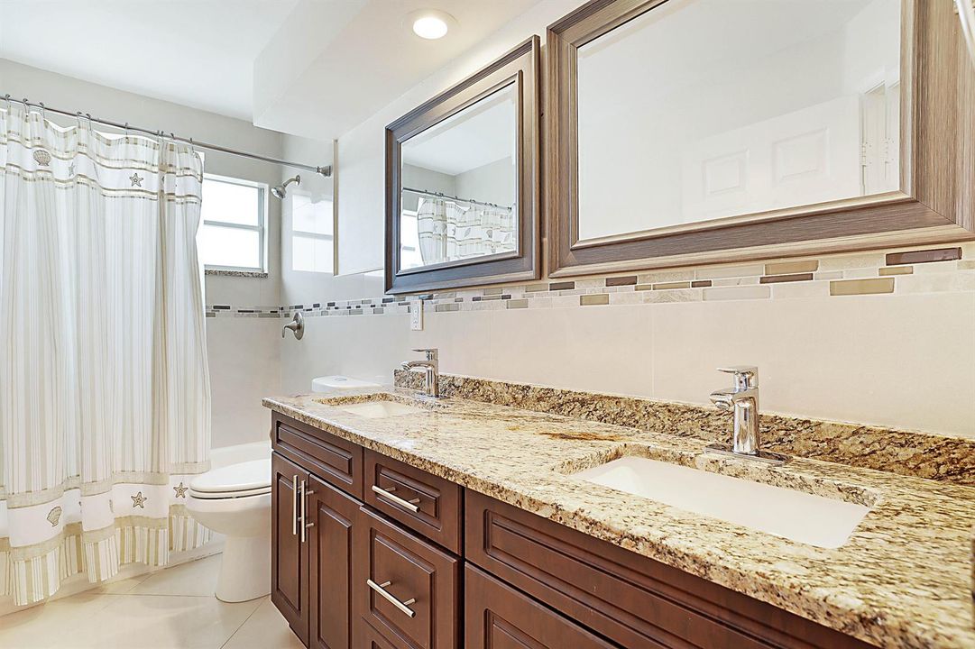 8753 SE Riverfront Terrace-28