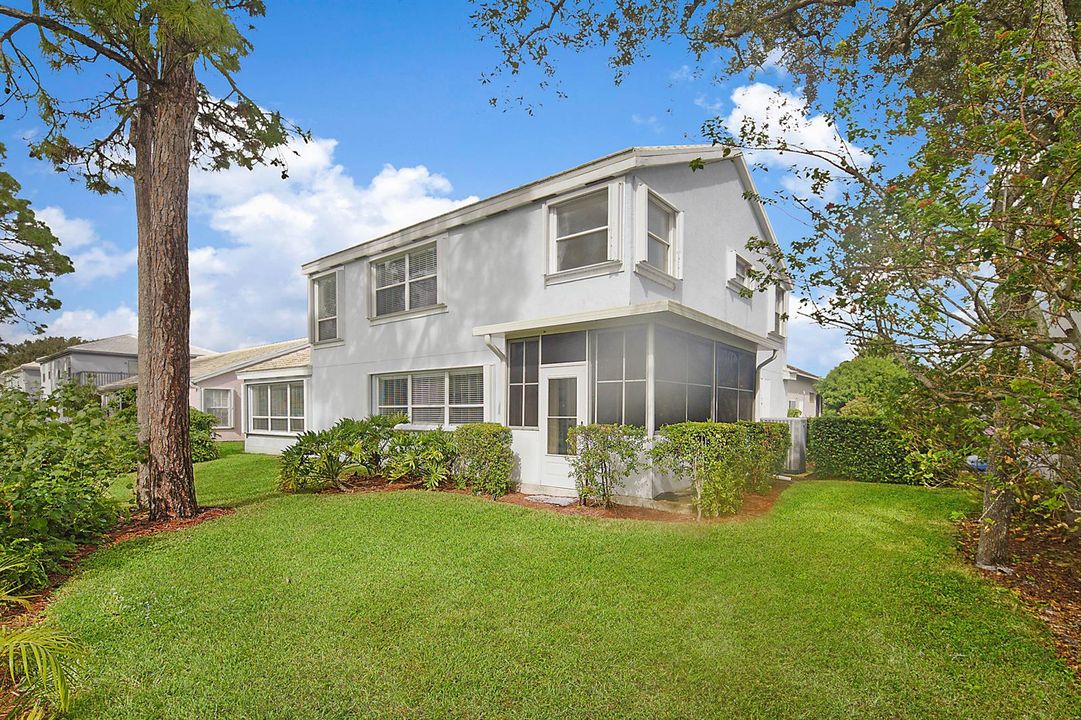 8753 SE Riverfront Terrace-29