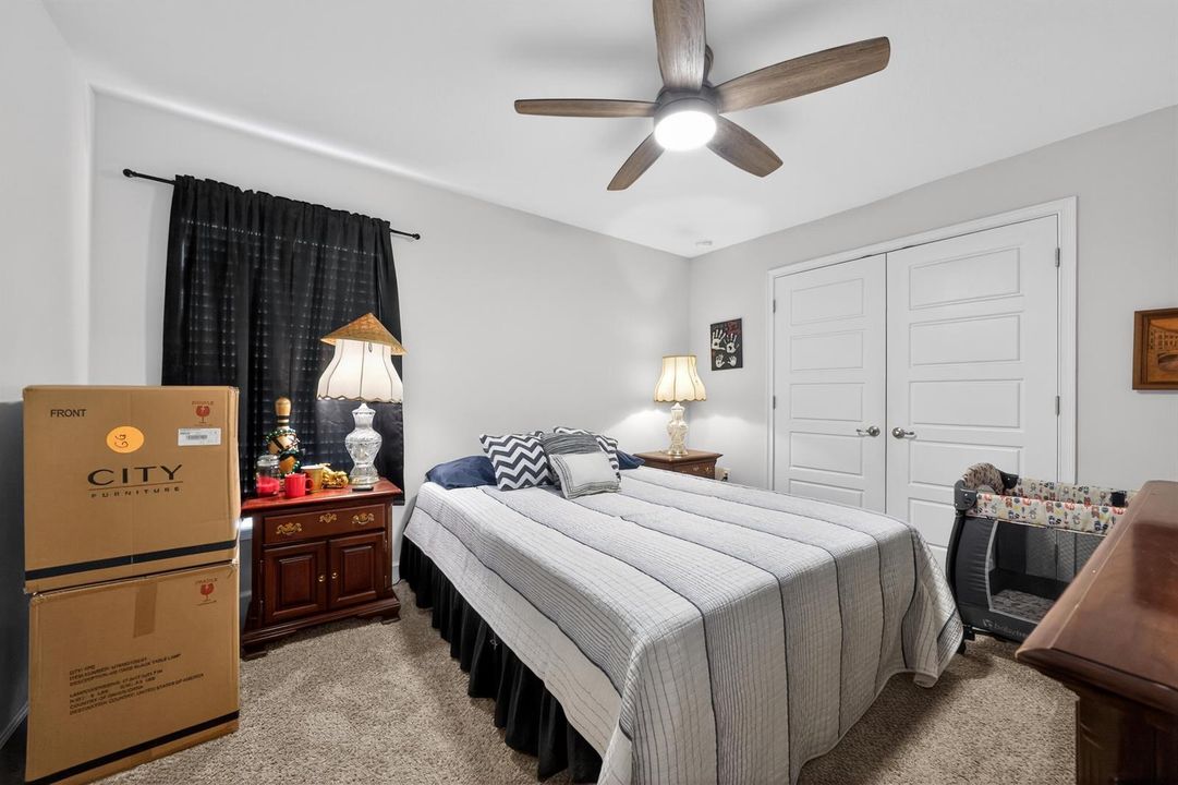 22_1858_SW_MacKenzie_St-Bedroom-0118
