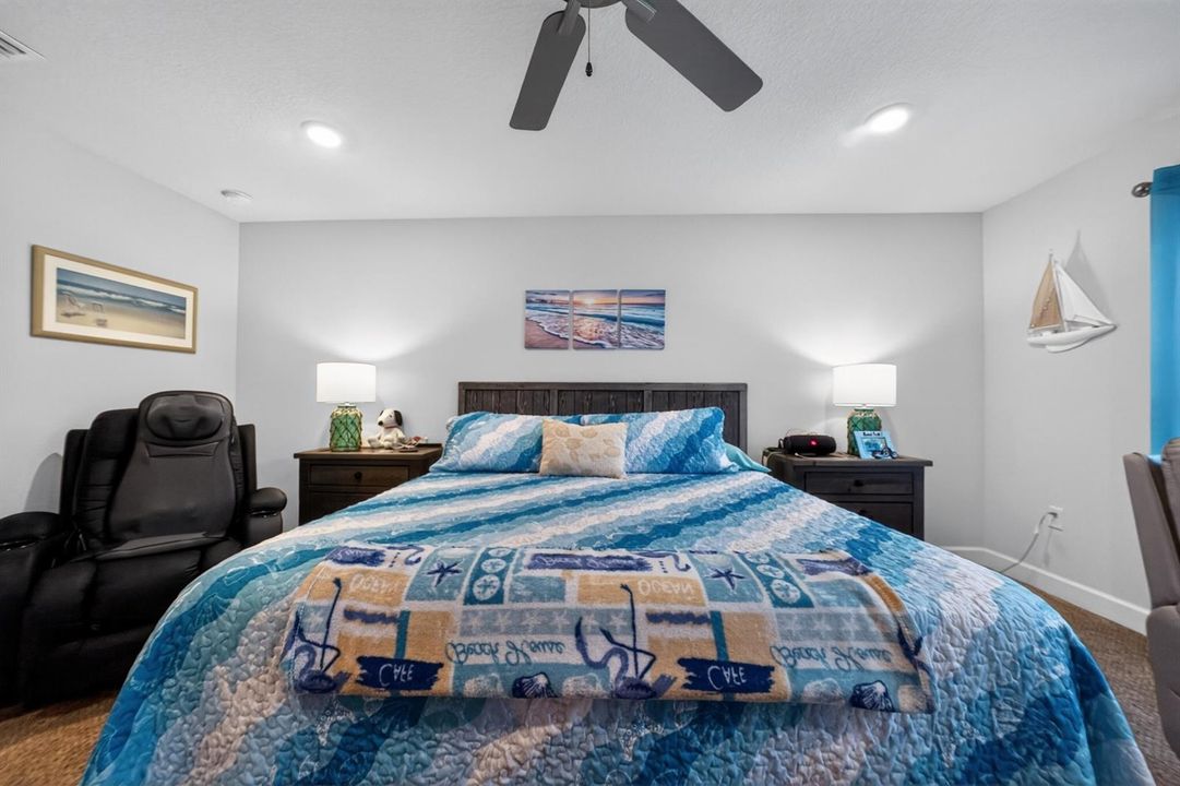 29_1858_SW_MacKenzie_St-Bedroom-0158