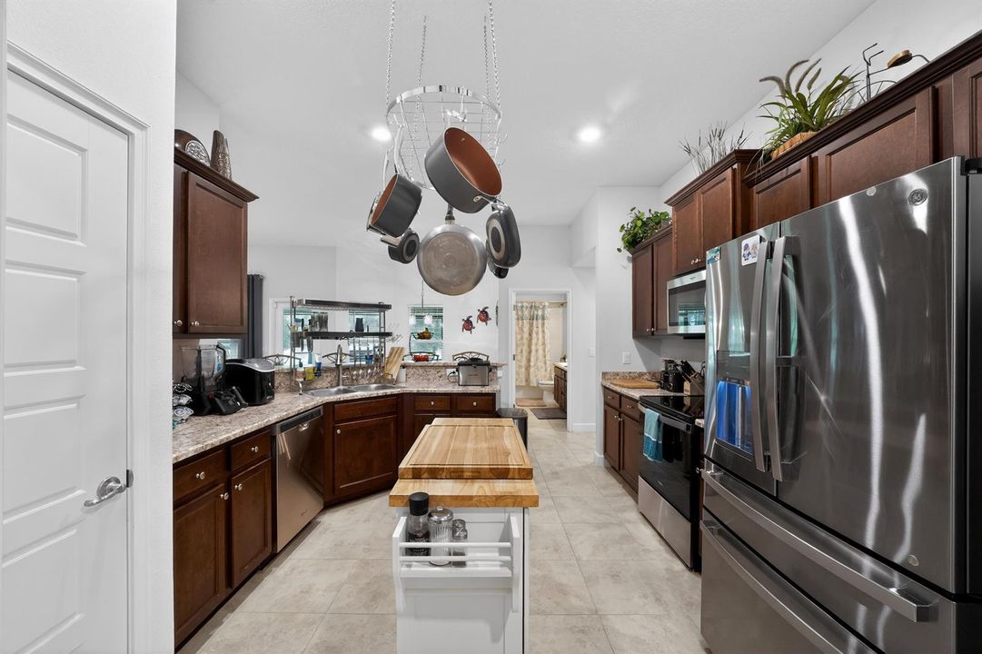17_1858_SW_MacKenzie_St-Kitchen-0108