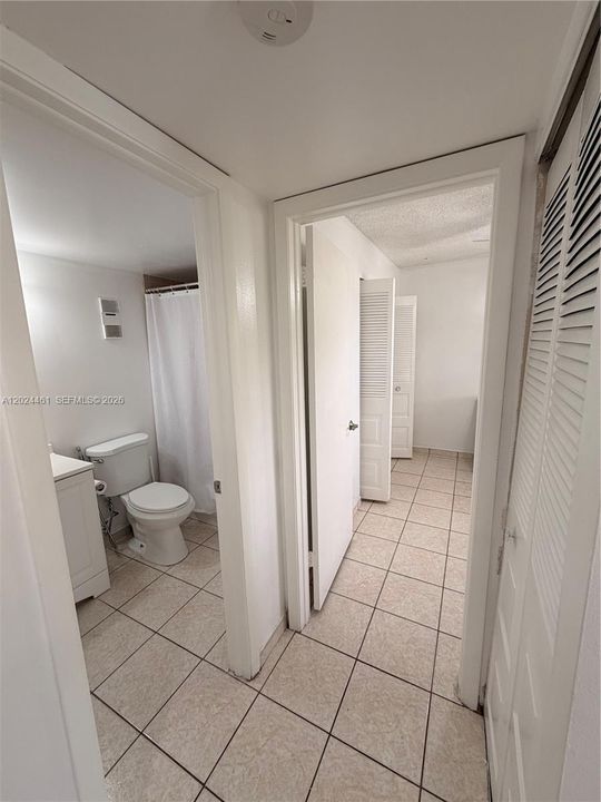 For Sale: $125,000 (2 beds, 2 baths, 800 Square Feet)
