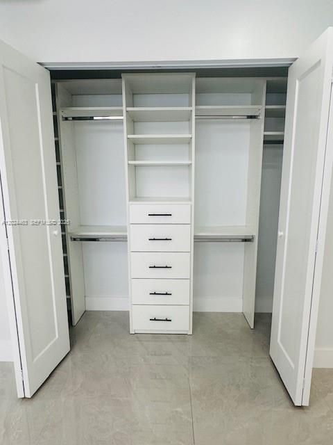 В аренду: $4,300 (3 спален, 2 ванн, 1560 Квадратных фут)