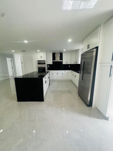 В аренду: $4,300 (3 спален, 2 ванн, 1560 Квадратных фут)