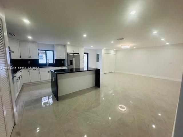 В аренду: $4,300 (3 спален, 2 ванн, 1560 Квадратных фут)