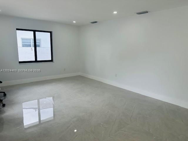 В аренду: $4,300 (3 спален, 2 ванн, 1560 Квадратных фут)