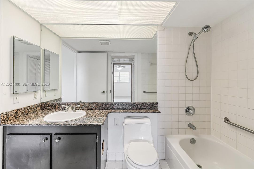 For Sale: $152,000 (1 beds, 1 baths, 830 Square Feet)