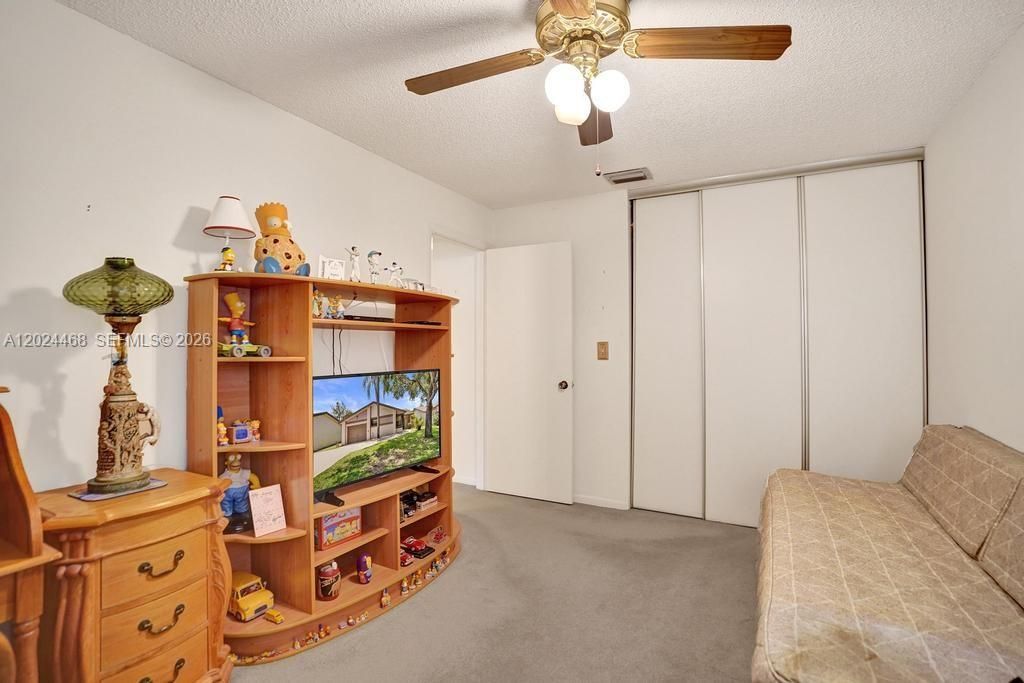 For Sale: $320,000 (2 beds, 2 baths, 1522 Square Feet)