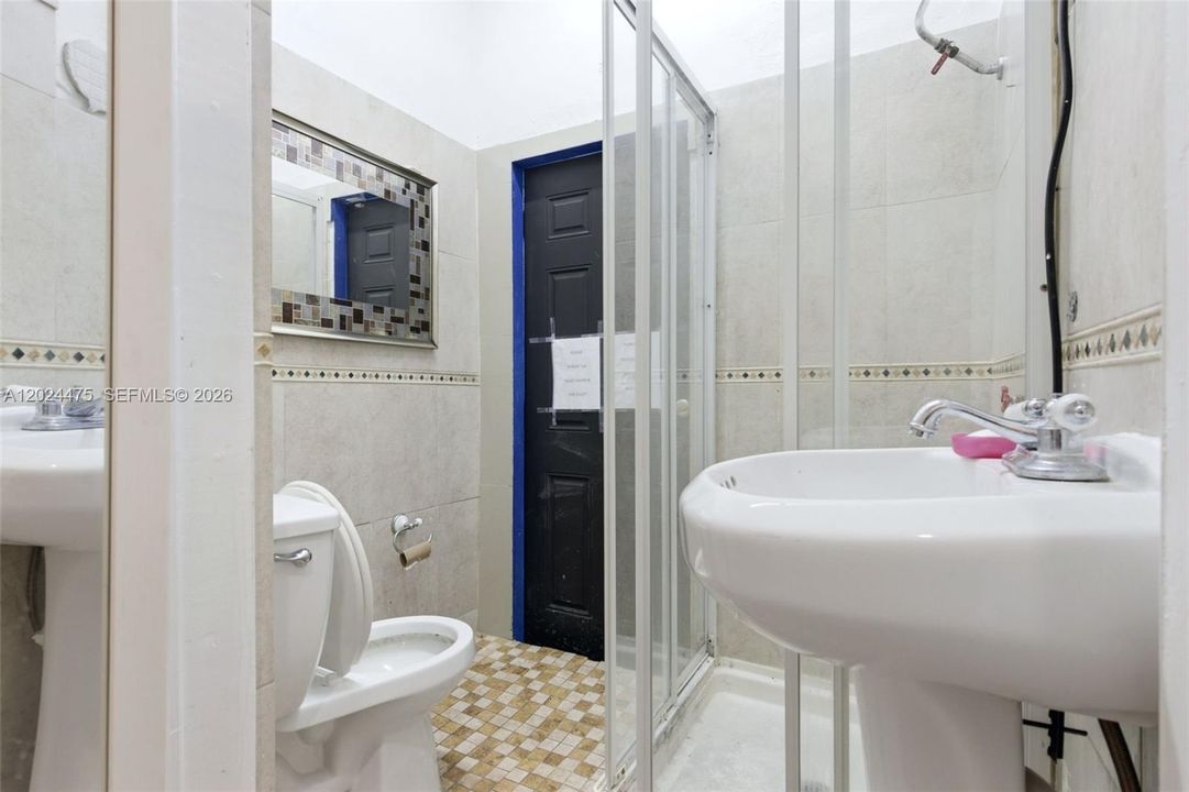В аренду: $15,500 (0 спален, 0 ванн, 0 Квадратных фут)