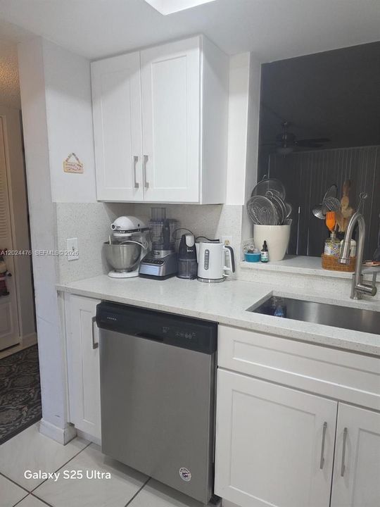 В аренду: $1,680 (1 спален, 2 ванн, 850 Квадратных фут)