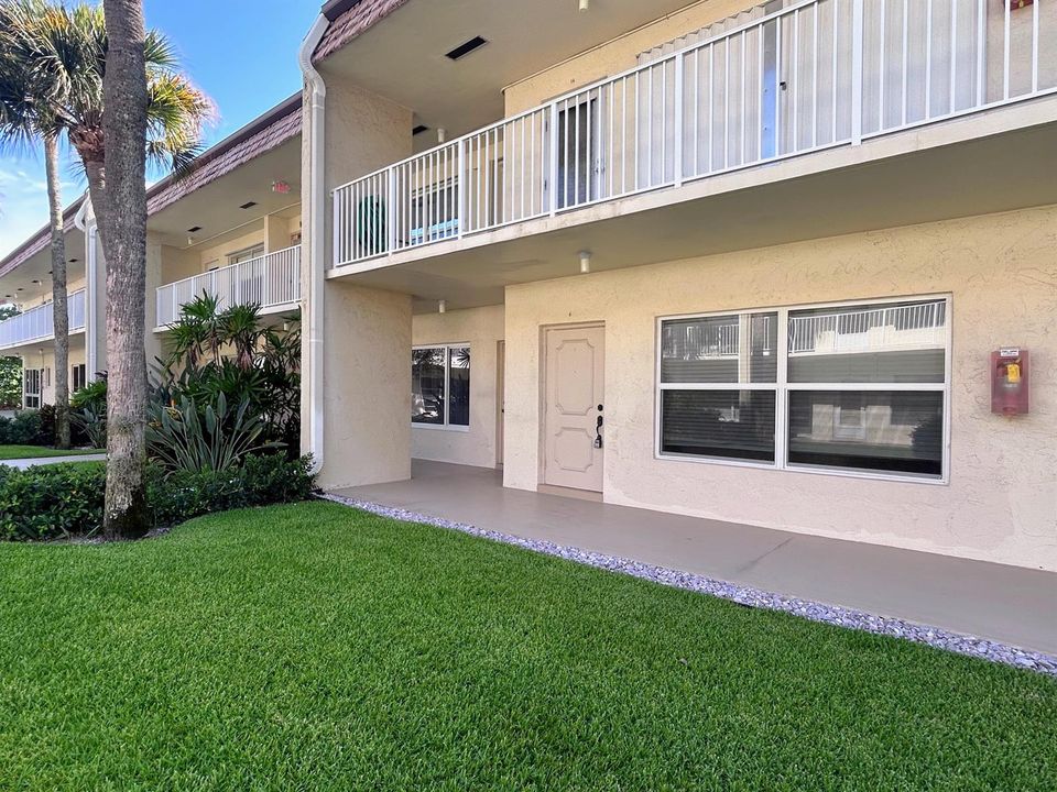 Front of condo facing east