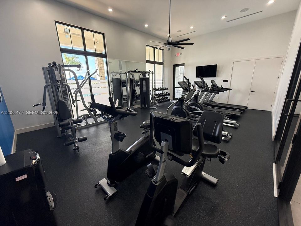 Clubhouse Gym 02