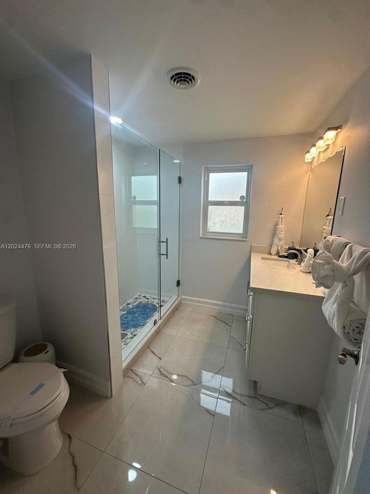 For Rent: $3,500 (2 beds, 2 baths, 1602 Square Feet)
