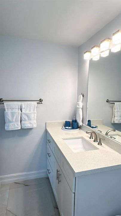 For Rent: $3,500 (2 beds, 2 baths, 1602 Square Feet)