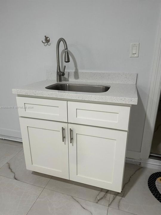 For Rent: $3,500 (2 beds, 2 baths, 1602 Square Feet)