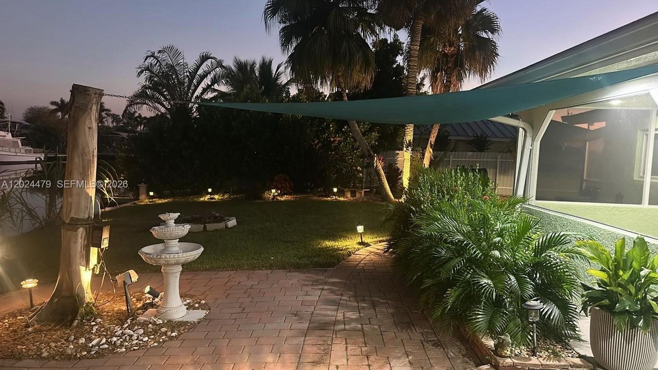For Rent: $3,500 (2 beds, 2 baths, 1602 Square Feet)