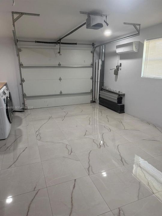 For Rent: $3,500 (2 beds, 2 baths, 1602 Square Feet)