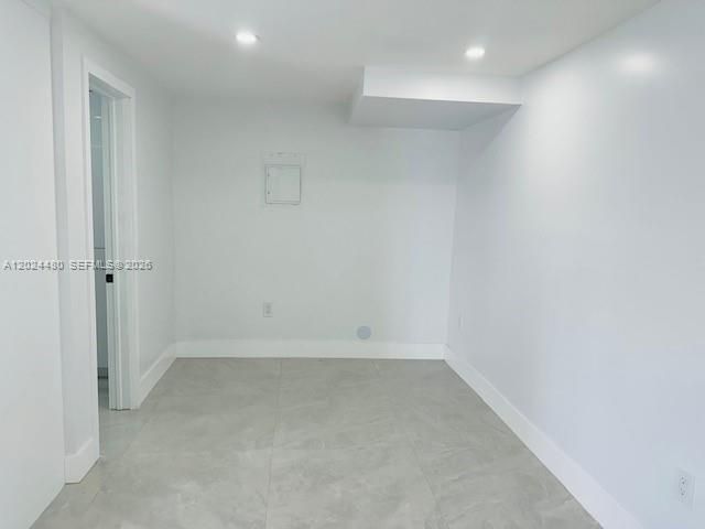 В аренду: $2,300 (1 спален, 1 ванн, 550 Квадратных фут)
