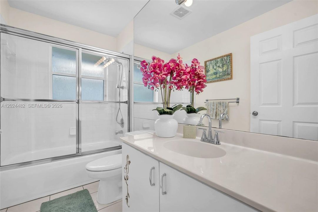 2nd Bathroom