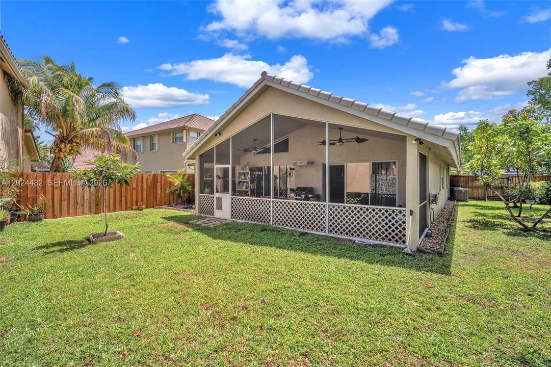 For Sale: $586,000 (3 beds, 2 baths, 1877 Square Feet)