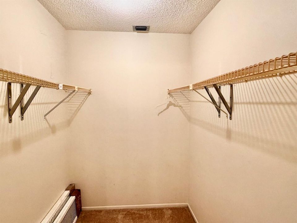 Walk-in closet