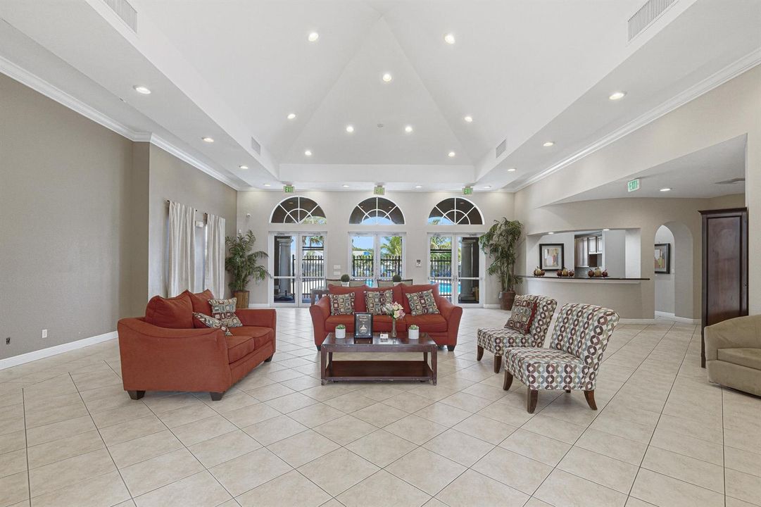Clubhouse-B