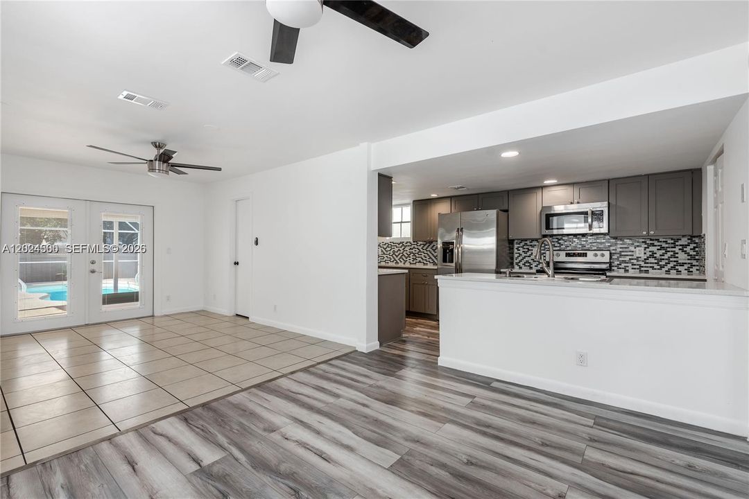 For Rent: $3,200 (3 beds, 2 baths, 1596 Square Feet)