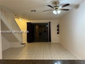 В аренду: $2,900 (2 спален, 2 ванн, 1155 Квадратных фут)