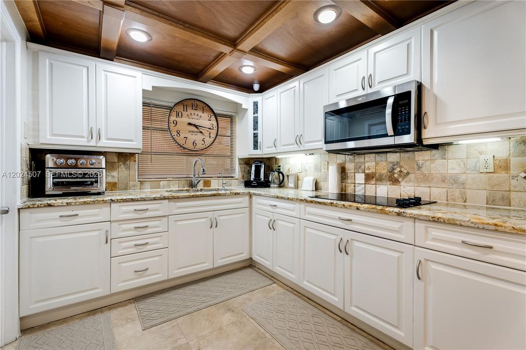 В аренду: $4,500 (3 спален, 2 ванн, 1303 Квадратных фут)