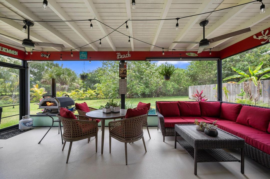 Screened In Patio