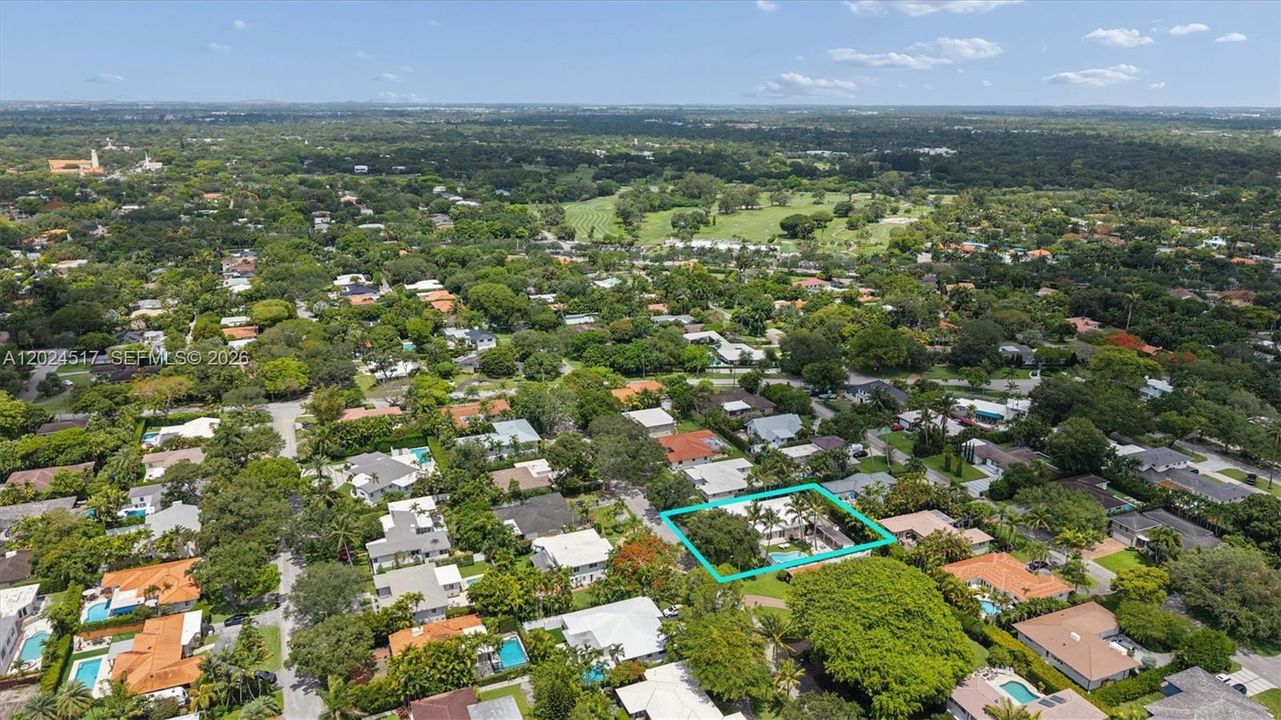 En Venta: $3,495,000 (3 camas, 2 baños, 3022 Pies cuadrados)