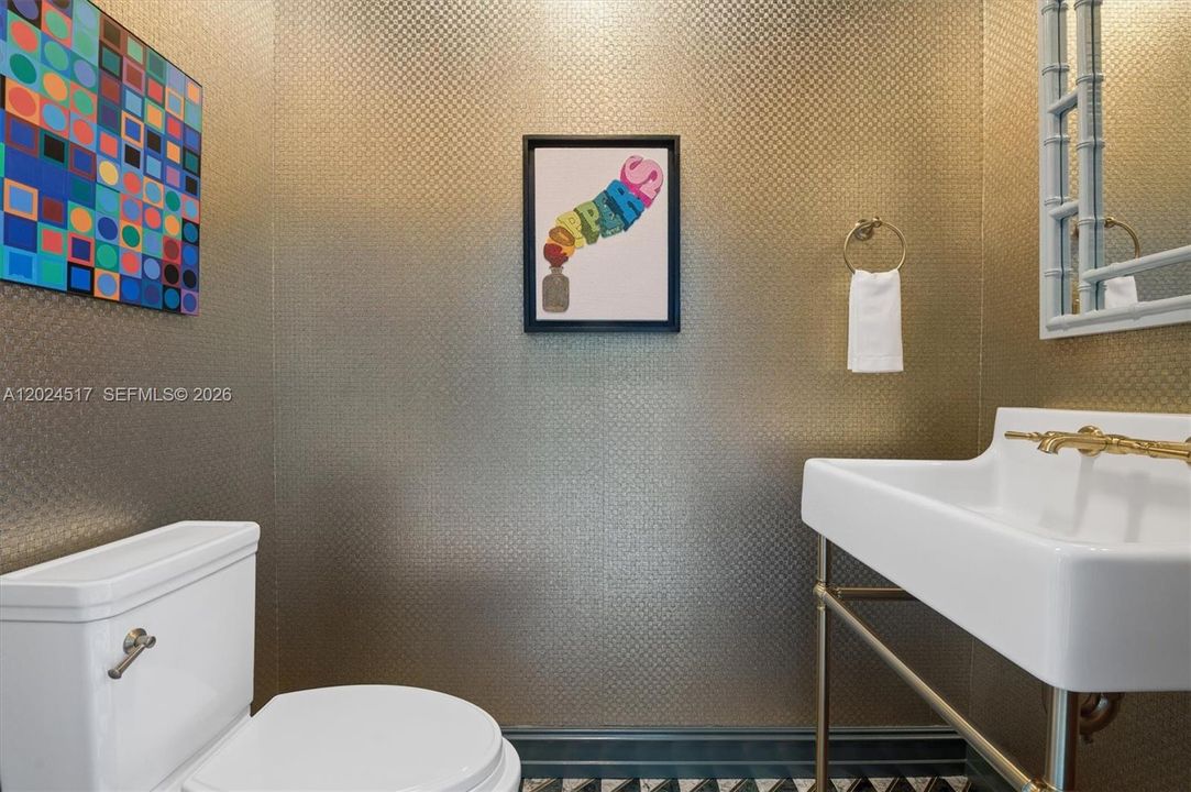 En Venta: $3,495,000 (3 camas, 2 baños, 3022 Pies cuadrados)
