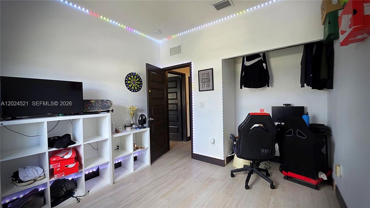 For Sale: $659,000 (4 beds, 3 baths, 1908 Square Feet)