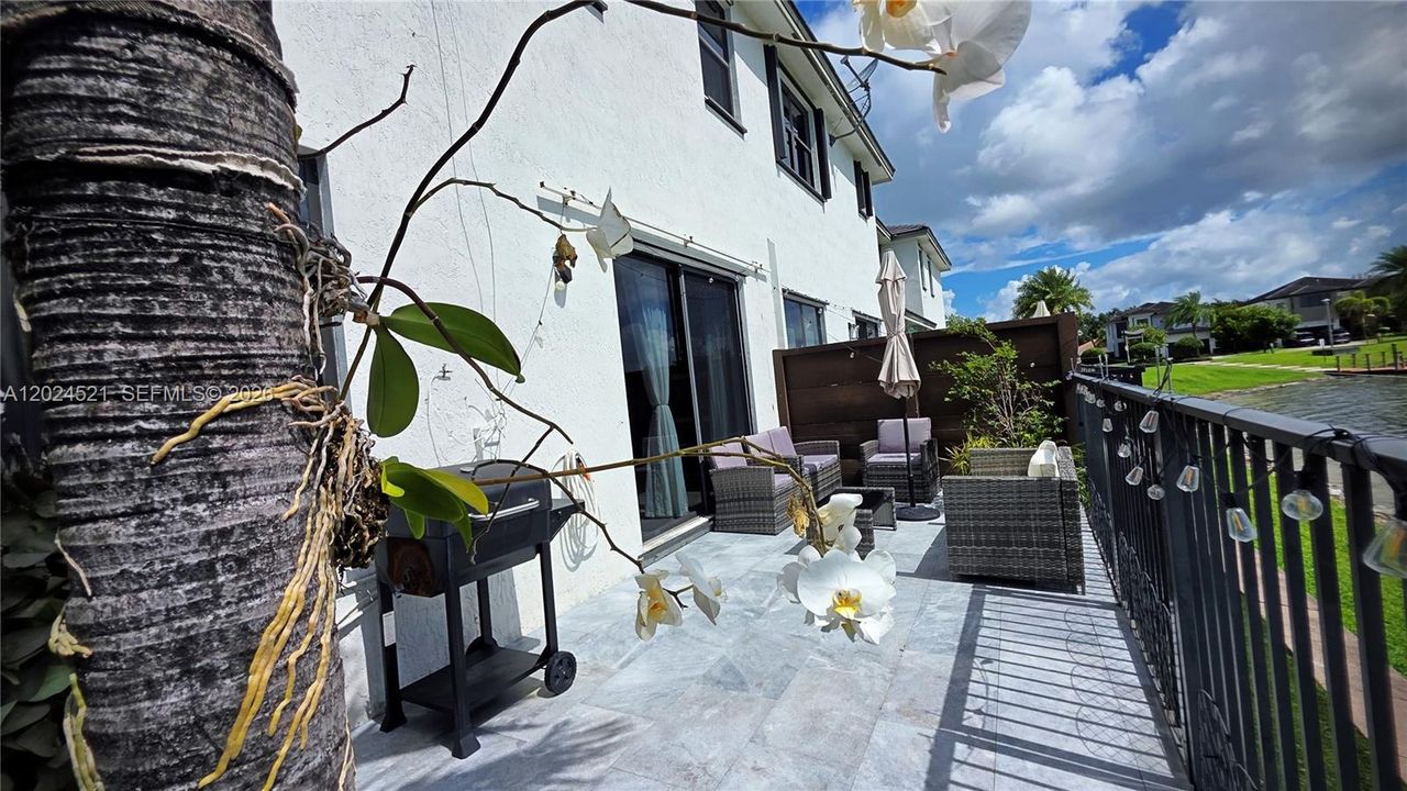 For Sale: $659,000 (4 beds, 3 baths, 1908 Square Feet)