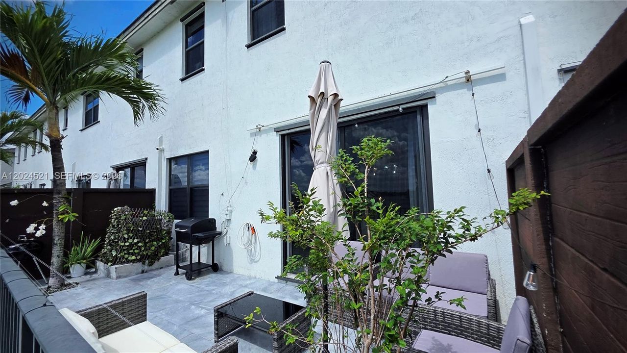 For Sale: $659,000 (4 beds, 3 baths, 1908 Square Feet)