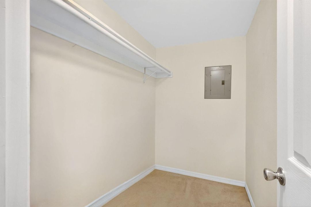 25-web-or-mls-5P1A8298