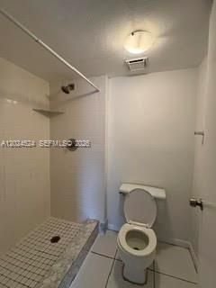 For Rent: $2,150 (2 beds, 2 baths, 950 Square Feet)