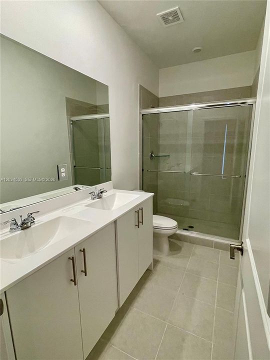 Double vanity
