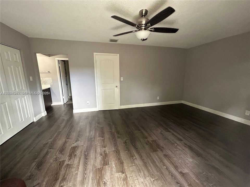 В аренду: $2,800 (3 спален, 2 ванн, 1800 Квадратных фут)