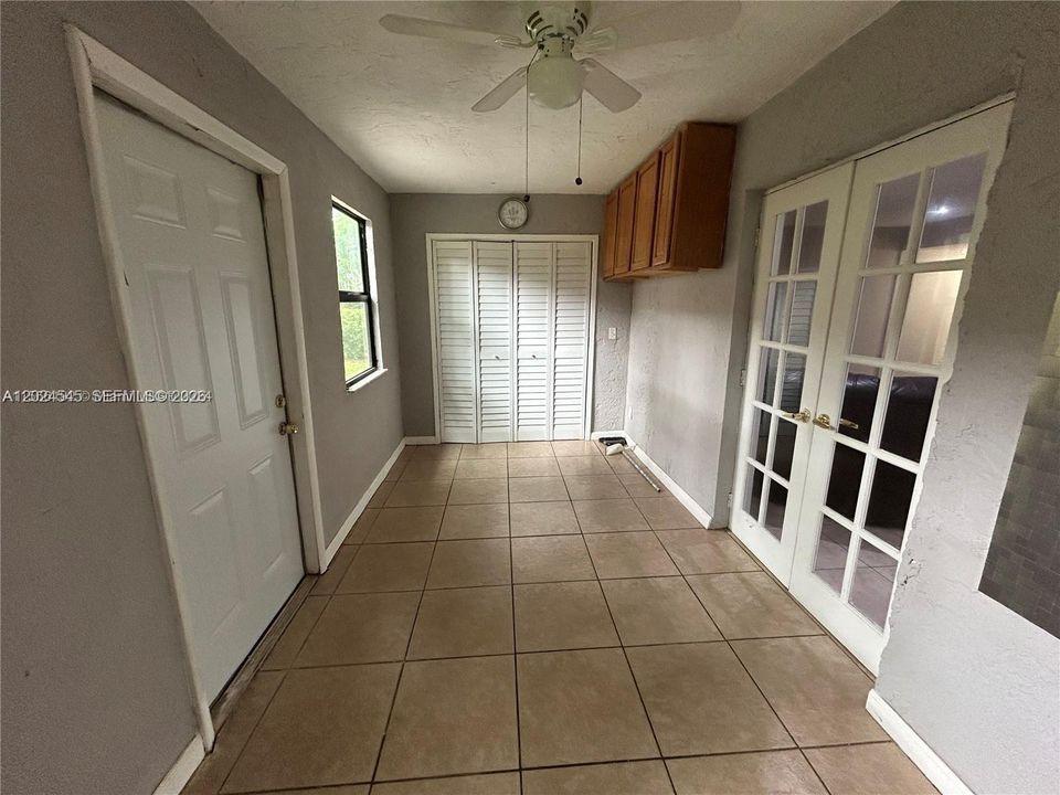 В аренду: $2,800 (3 спален, 2 ванн, 1800 Квадратных фут)
