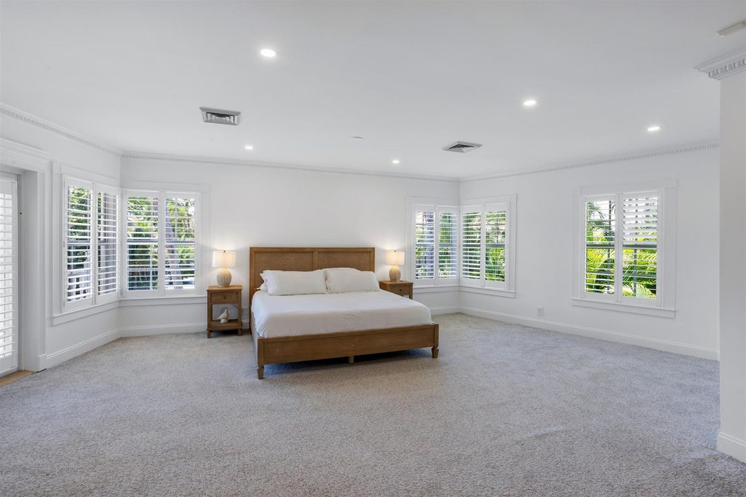 PRIMARY_BEDROOM_EB