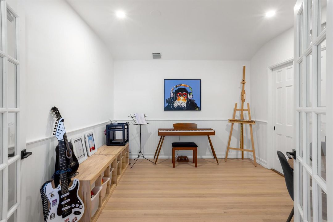 ART_STUDIO_EB