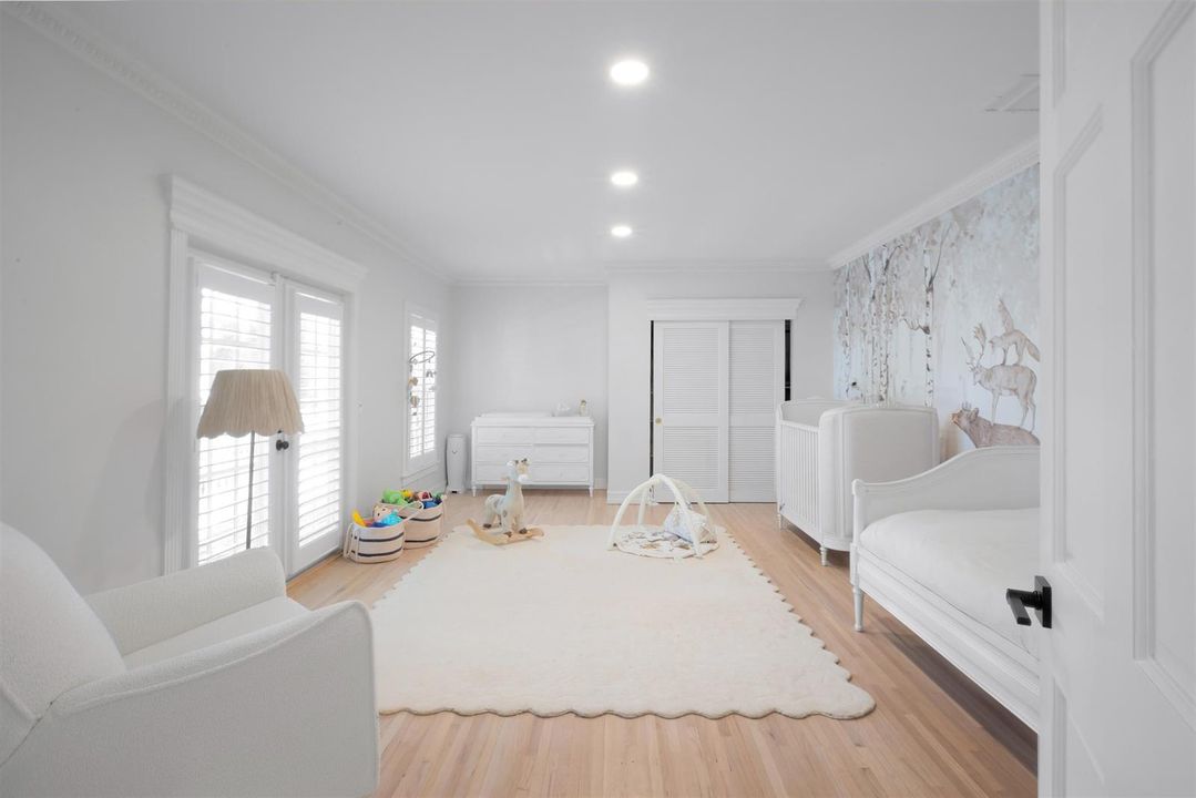 NURSERY_EB