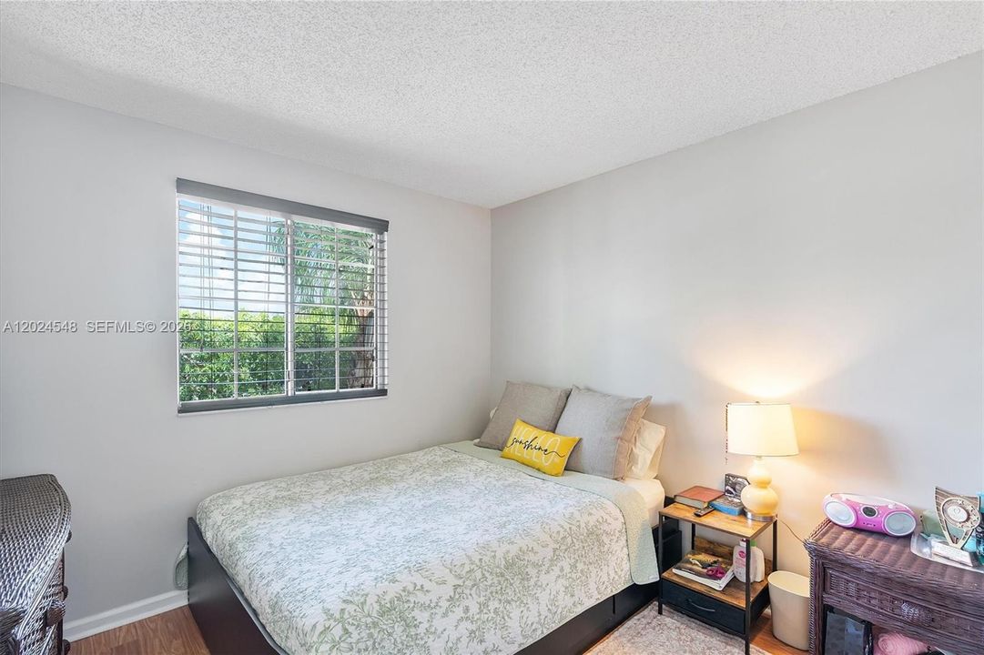 En Venta: $569,900 (3 camas, 2 baños, 1624 Pies cuadrados)