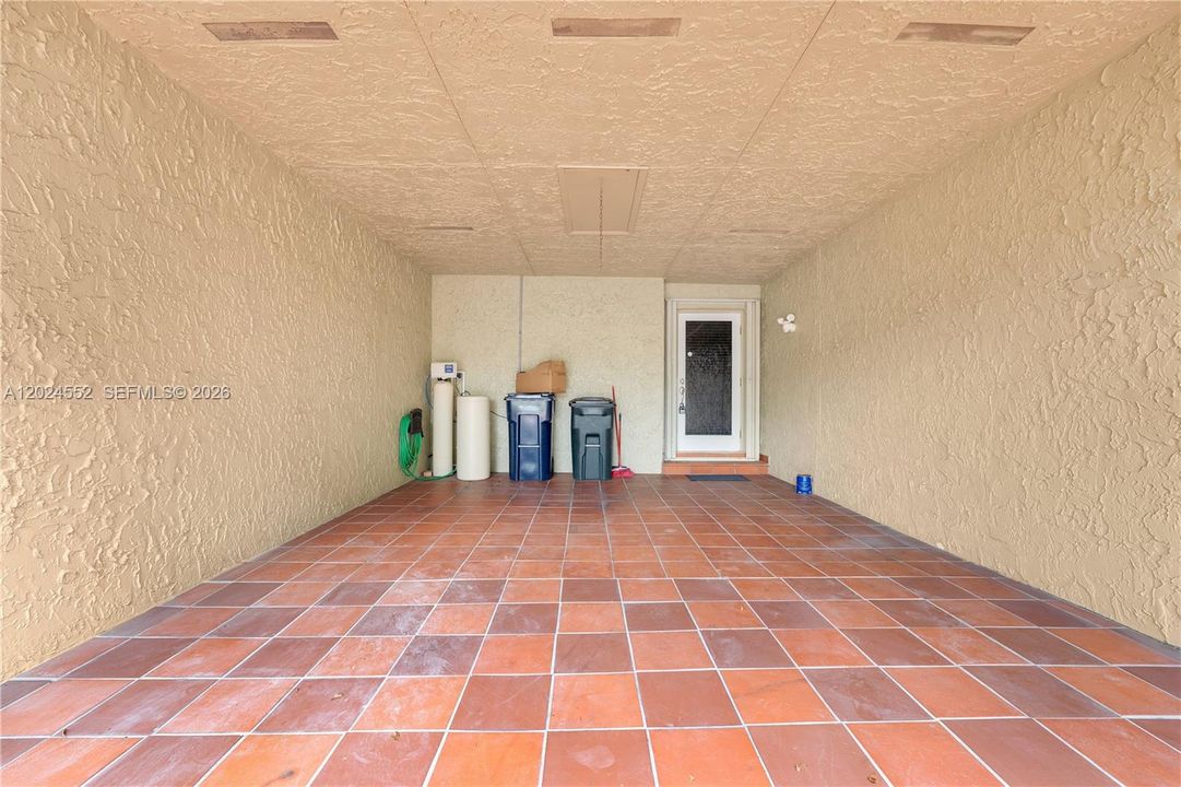 В аренду: $3,900 (2 спален, 2 ванн, 1560 Квадратных фут)