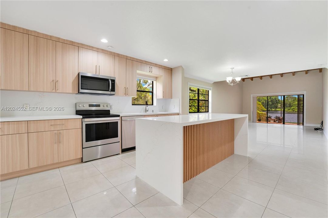 В аренду: $3,900 (2 спален, 2 ванн, 1560 Квадратных фут)