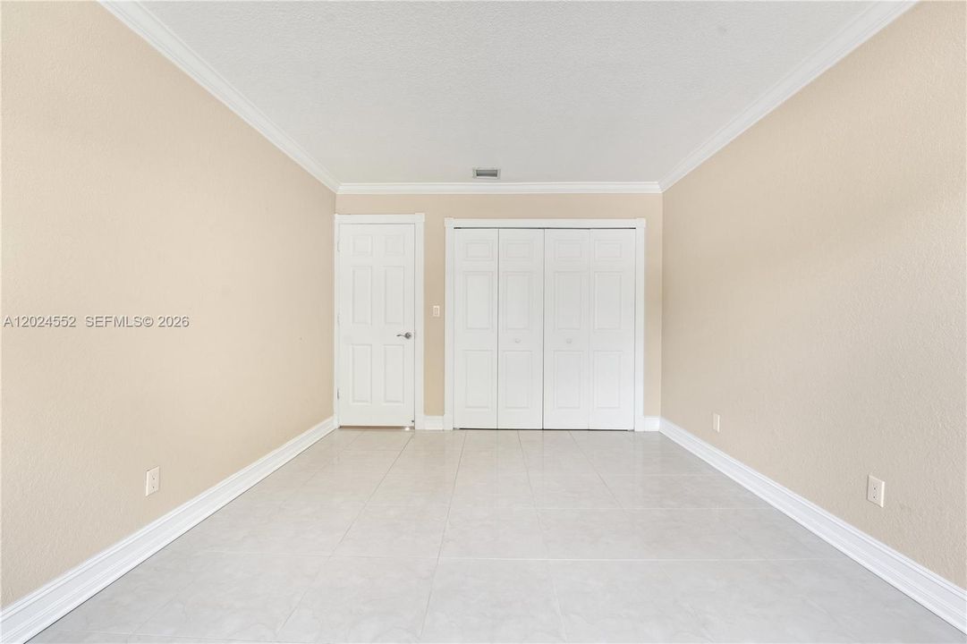 В аренду: $3,900 (2 спален, 2 ванн, 1560 Квадратных фут)